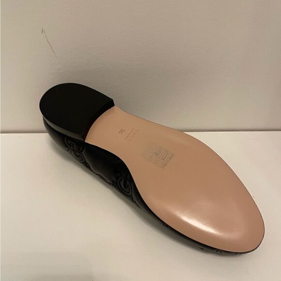 Gucci
Quilted Leather Ballet Flats  - Picture 5 of 5